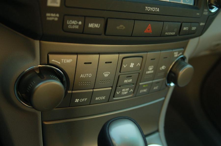  Toyota Highlander Sport 2008 года  (фото 48 из 57)